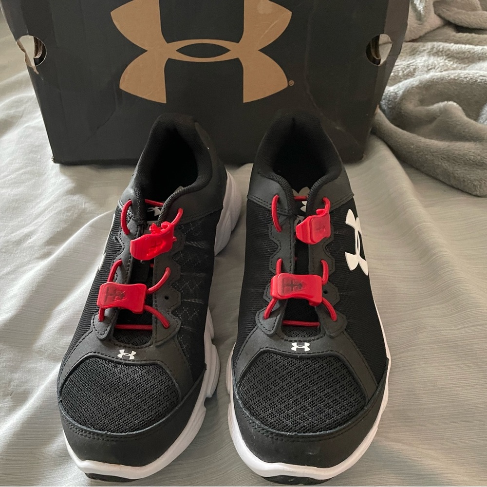 UA Tennis Shoes